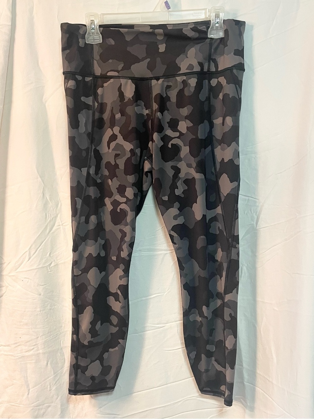 Athleta Leggings Camo print